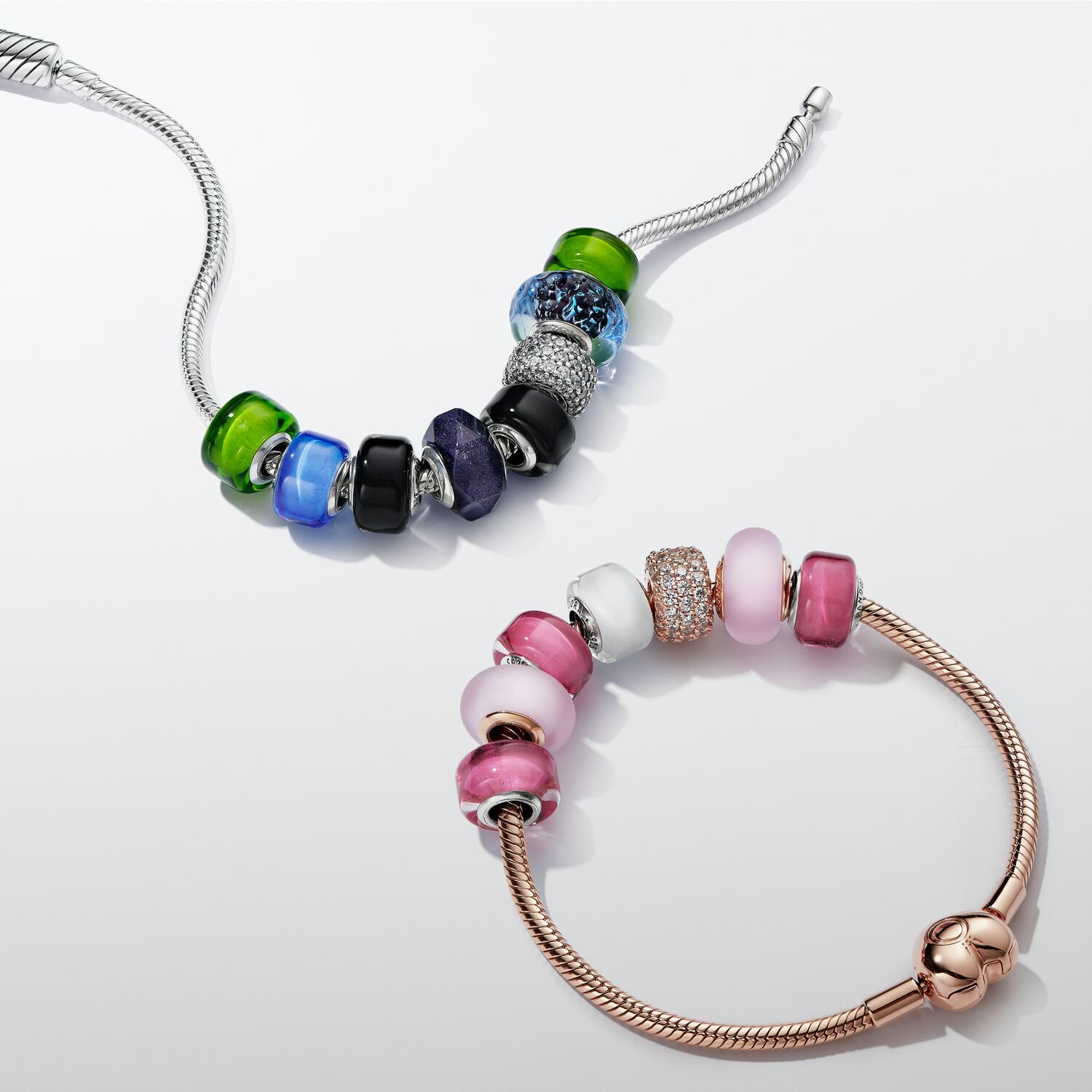 Pandora Moments 583050C00 rosé vergulde snake chain armband met hartje