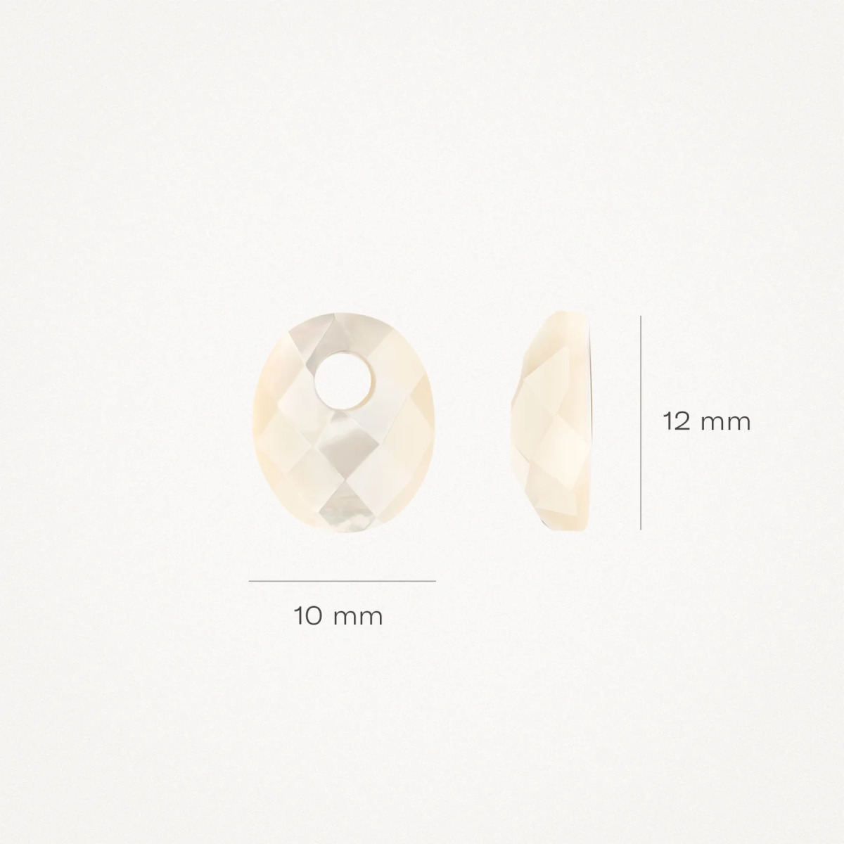 Blush 800MOPM witte oorbedels met ovale parelmoer steen 10 mm breed - Hoogte 12 mm
