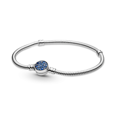 zilveren-pandora-moments-599288c01-snake-chain-schakelarmband-met-blauwe-kristal