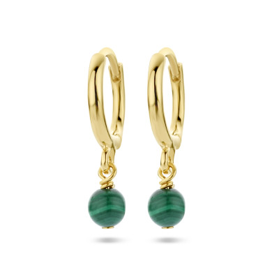 gold-plated-klapoorringen-met-groene-malachiet-kraal-2-mm-breed-hoogte-22-mm