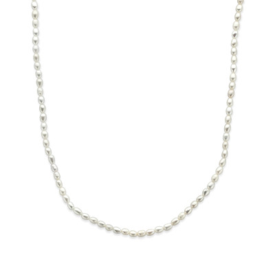 zilveren-parelketting-met-glanzende-zoetwaterparels-van-45-mm-breed-lengte-41-45-cm