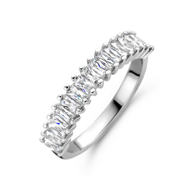 Zilveren ring met rechthoekige transparante zirkonia's 4.5 mm breed