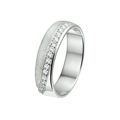 Zilveren ring met transparante zirkonia's glanzend en gescratched 6 mm breed