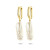 gold-plated-oorringen-met-rechthoekige-zoetwaterparel-hangers-2-5-mm-breed-hoogte-38-mm