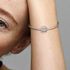 pandora-moments-791714cz-zilveren-bedel-met-pootafdruk-en-transparante-zirkonia