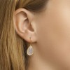 witte-goldplated-oorhangers-met-agaat-11-5-mm