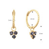 jackie-gold-jke24014-14-karaat-gouden-oorringen-met-driehoekige-saffier-hanger-hoogte-18-mm