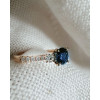 14-karaat-gouden-ring-met-briljante-blauwe-saffier-en-diamanten-0-26-crt