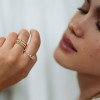 14-karaat-gouden-ring-met-diamanten-0-37-crt-en-speels-design