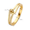 14-karaat-gouden-ring-met-knoopdetail-en-pavegezette-diamanten-0-08-crt-6-mm-breed