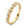 14-karaat-gouden-ring-met-transparante-marquise-en-briljant-geslepen-zirkonia-stenen