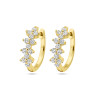 gold-plated-klapoorringen-met-sierlijke-zirkonia-s-diameter-15-mm