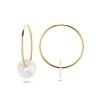gouden-oorringen-met-parelmoer-rondje-diameter-33-mm