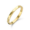 gouden-ring-met-gediamanteerd-oppervlak