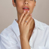 gouden-ring-met-ovale-lab-grown-saffier-en-lab-grown-diamant-0-075-crt