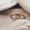 mooie-ring-met-geelgoud-en-diamant-0-12-crt
