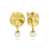 sierlijke-gold-plated-oorhangers-met-zoetwaterparel-21-3-x-12-5-mm