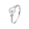 smalle-witgouden-parelring-met-diamant-0-04-crt