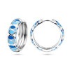 zilveren-klapoorringen-met-blauw-gekleurd-emaille-in-schubpatroon-6-5-mm-breed-diameter-22-mm