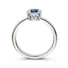witgouden-diamanten-ring-met-ronde-blauwe-saffier