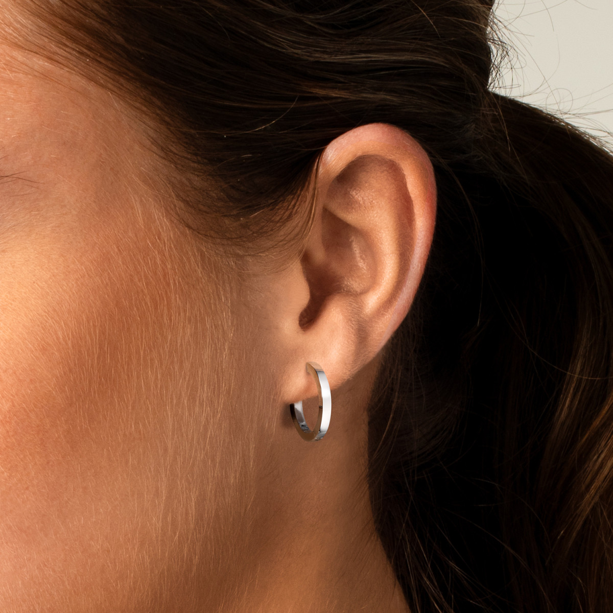 GLOW 107.2500.12 zilveren oorringen glanzend en modern 2 mm breed - Diameter 12 mm