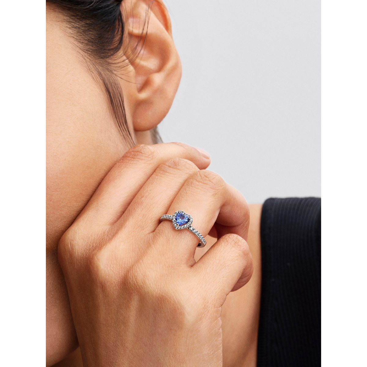 Pandora Timeless 198421C05 entourage ring van zilver met blauw hartje en zirkonia