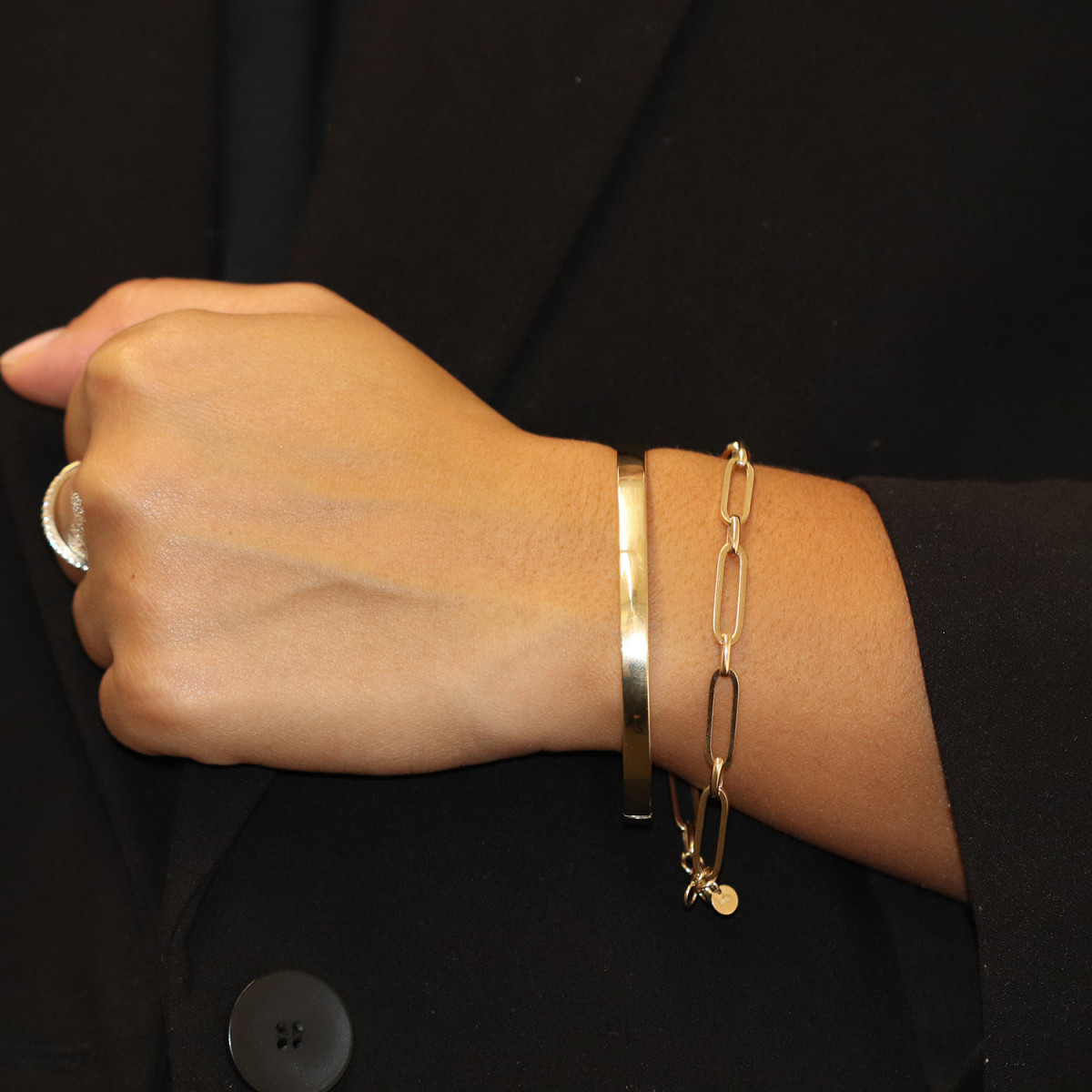 GLOW 204.2565.60 massieve gouden bangle met zilveren kern 5 mm breed - Diameter 60 mm