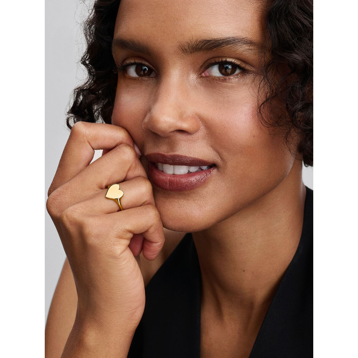 Pandora Moments 163988C00 gold plated hartjes ring - personaliseerbaar
