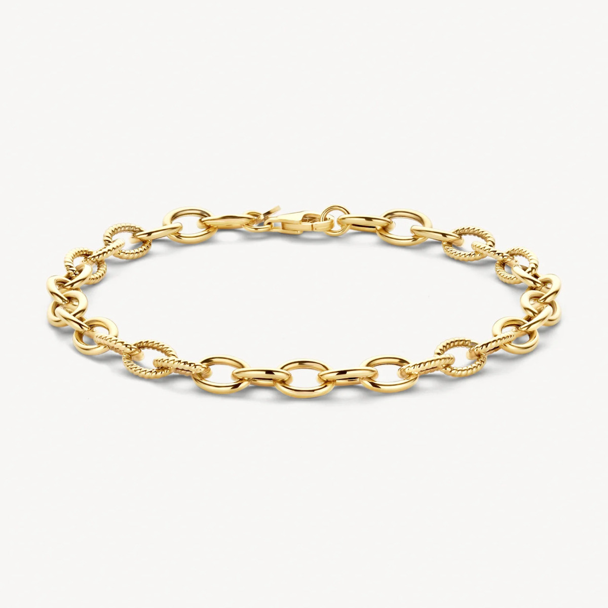 Blush 2255YGO gouden jasseron schakelarmband bewerkt en glad 5.6 mm breed - Lengte 18.5 cm
