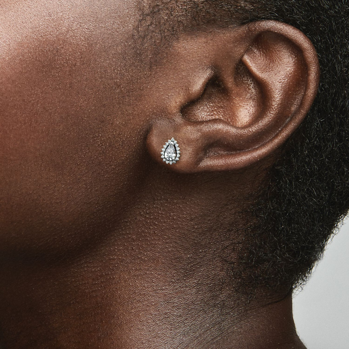 Pandora Timeless 292834C01 druppel oorbellen halo zirkonia's van zilver - Hoogte 9.7 mm
