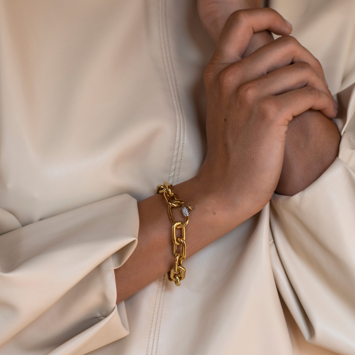 TI SENTO 2949SY gold plated schakelarmband met zirkonia sluiting - Lengte 21 cm