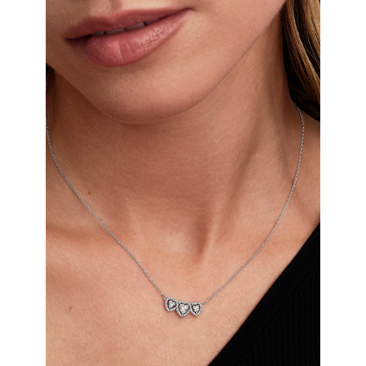 Pandora Timeless 394412C01-45 zilveren ketting met 3 hartjes en zirkonia's - Lengte 45 cm