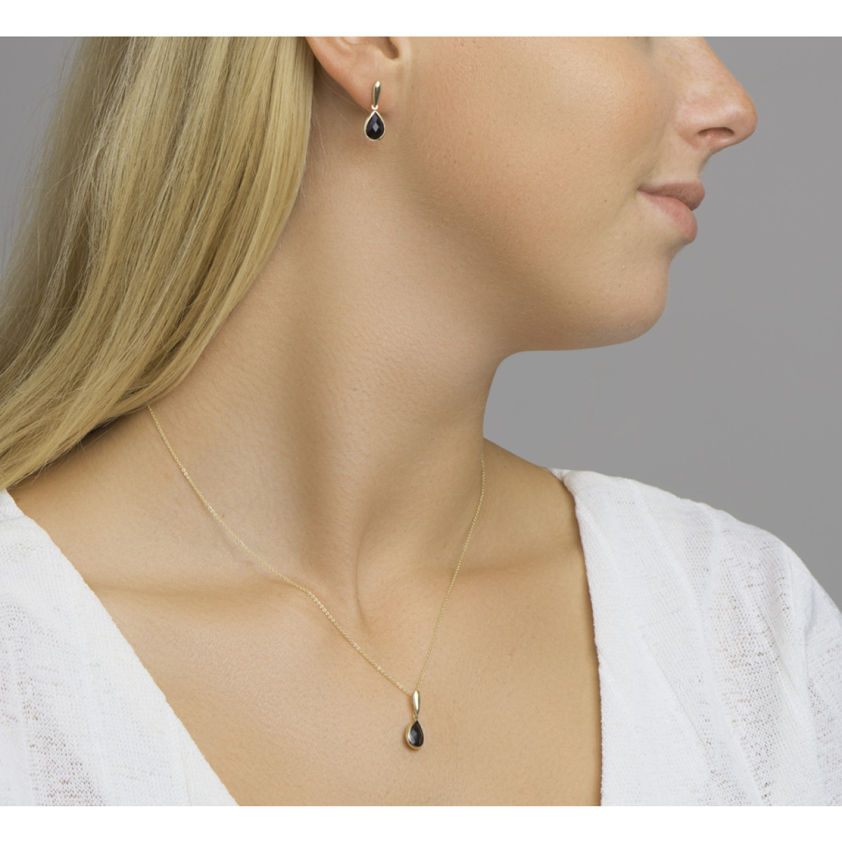 Edelsteen hanger met onyx