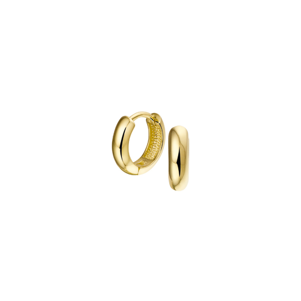 Trendy klapcreolen in het goud