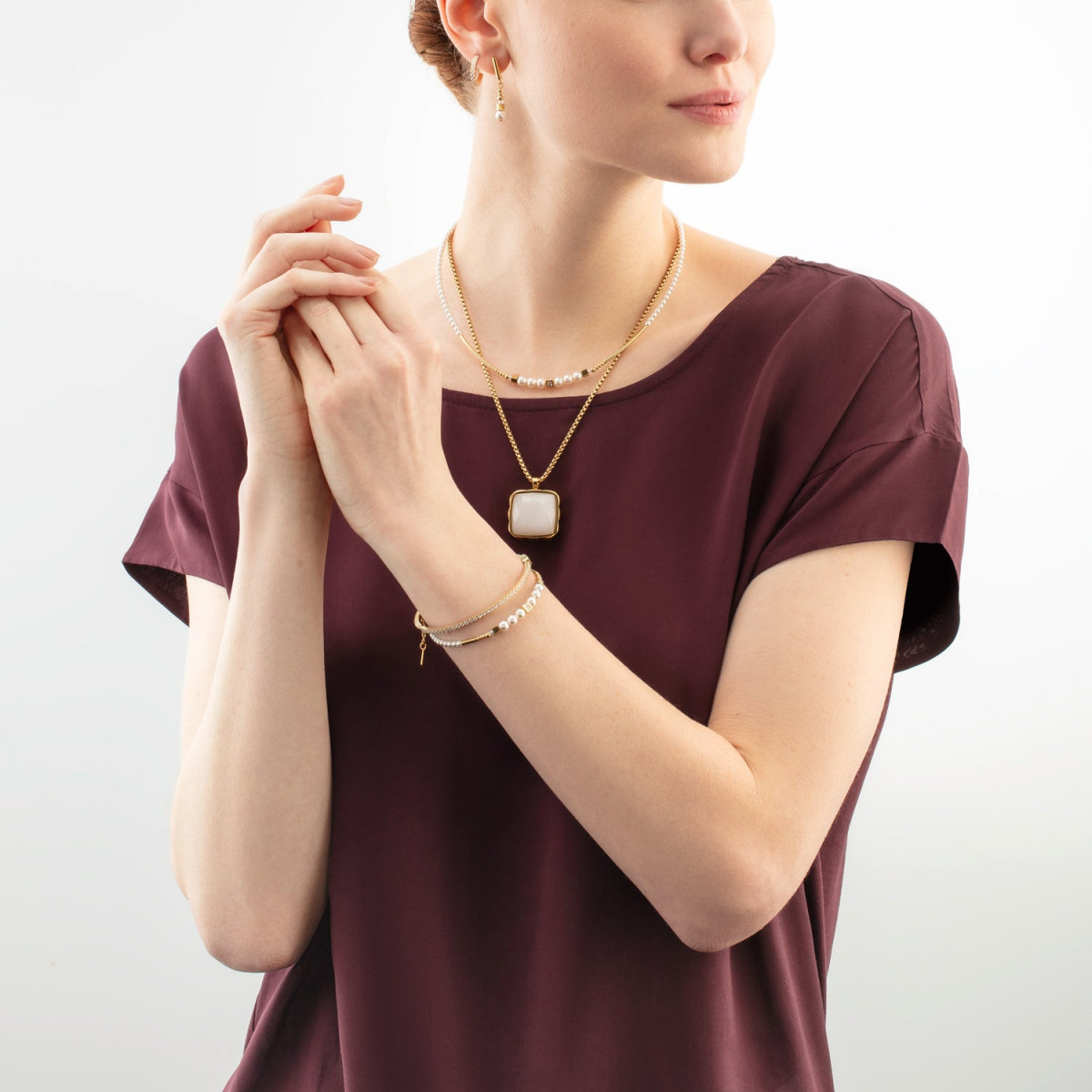 Coeur de Lion oorbellen 4312/21-1416 gold plated met parels Shimmering Princess Pearls