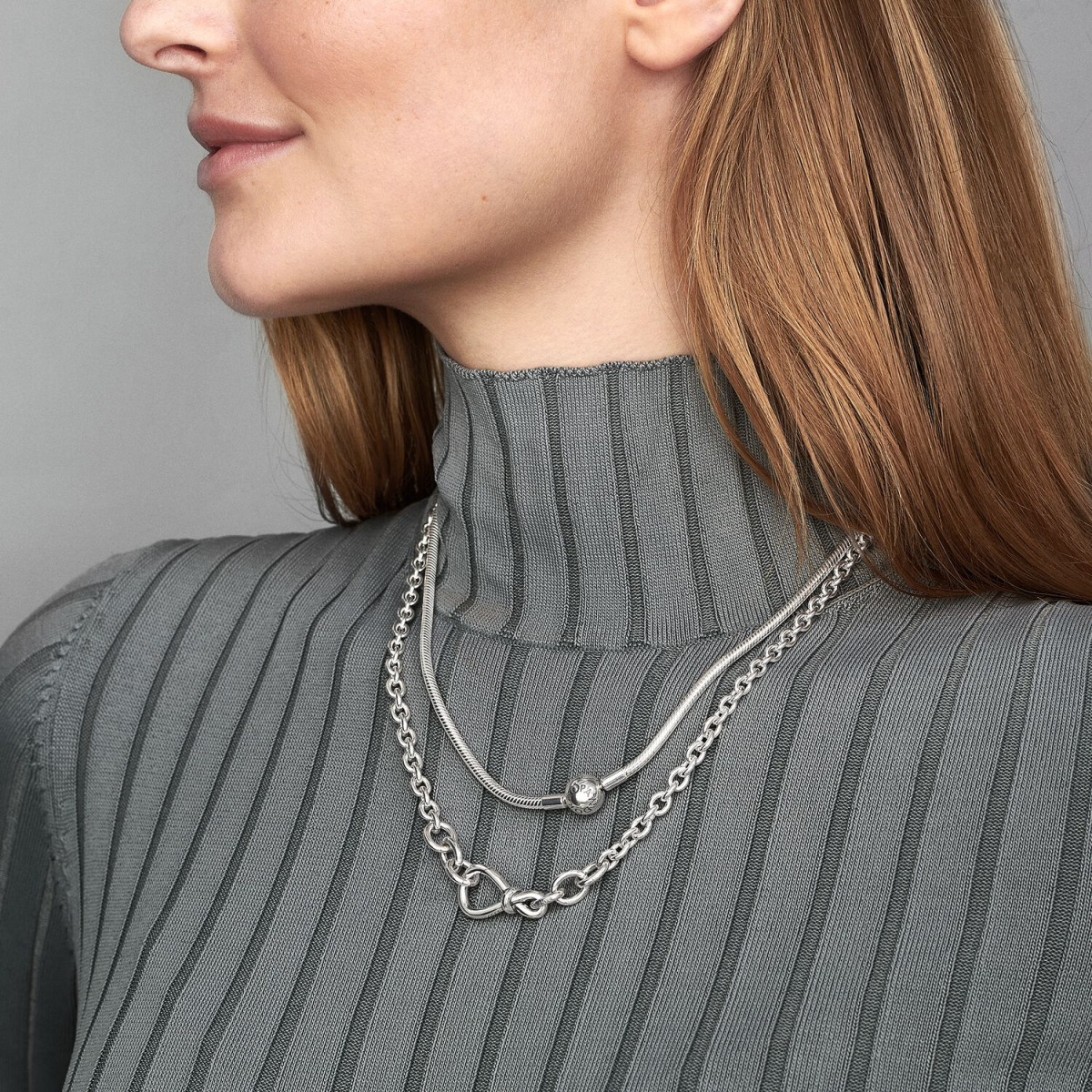 Pandora Moments 590742HV snake chain ketting met Pandora logo sluiting zilver