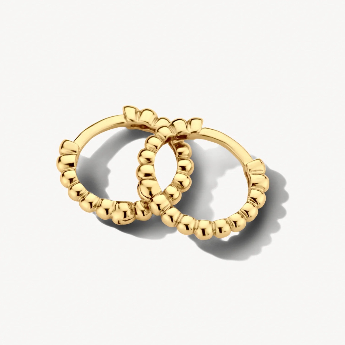 Blush 7230YGO 14-karaat gouden oorringen met bolletjes 1.6 mm breed - Diameter 9.7 mm