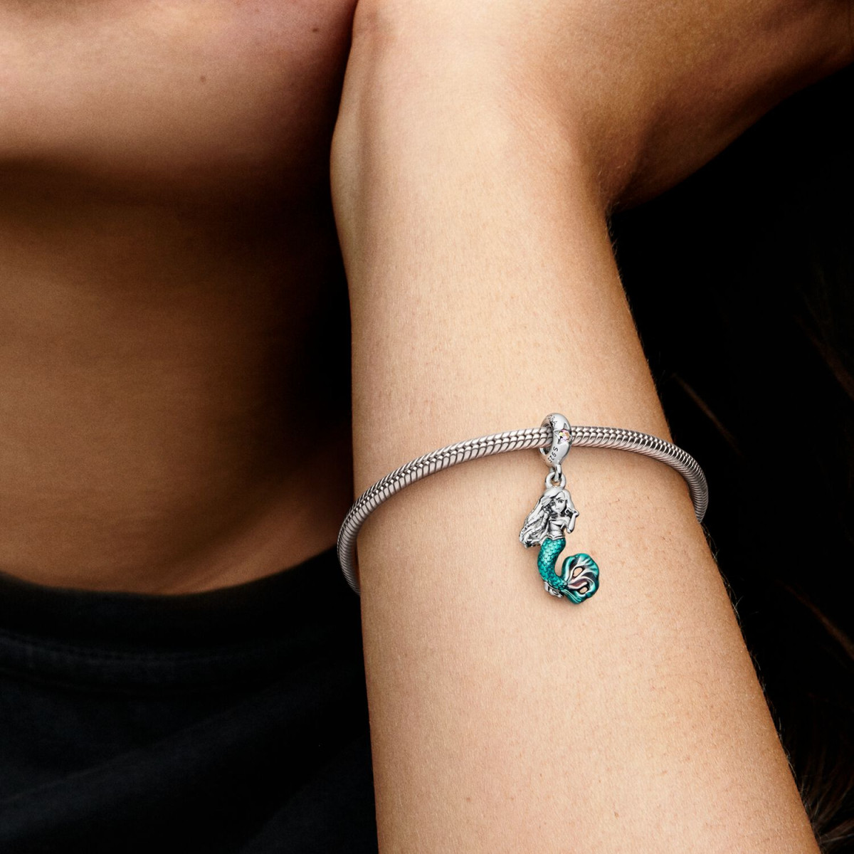 Pandora Disney 792695C01 De Kleine Zeemeermin/The Little Mermaid hangende bedel met Ariel, turquoise emaille en zirkonia