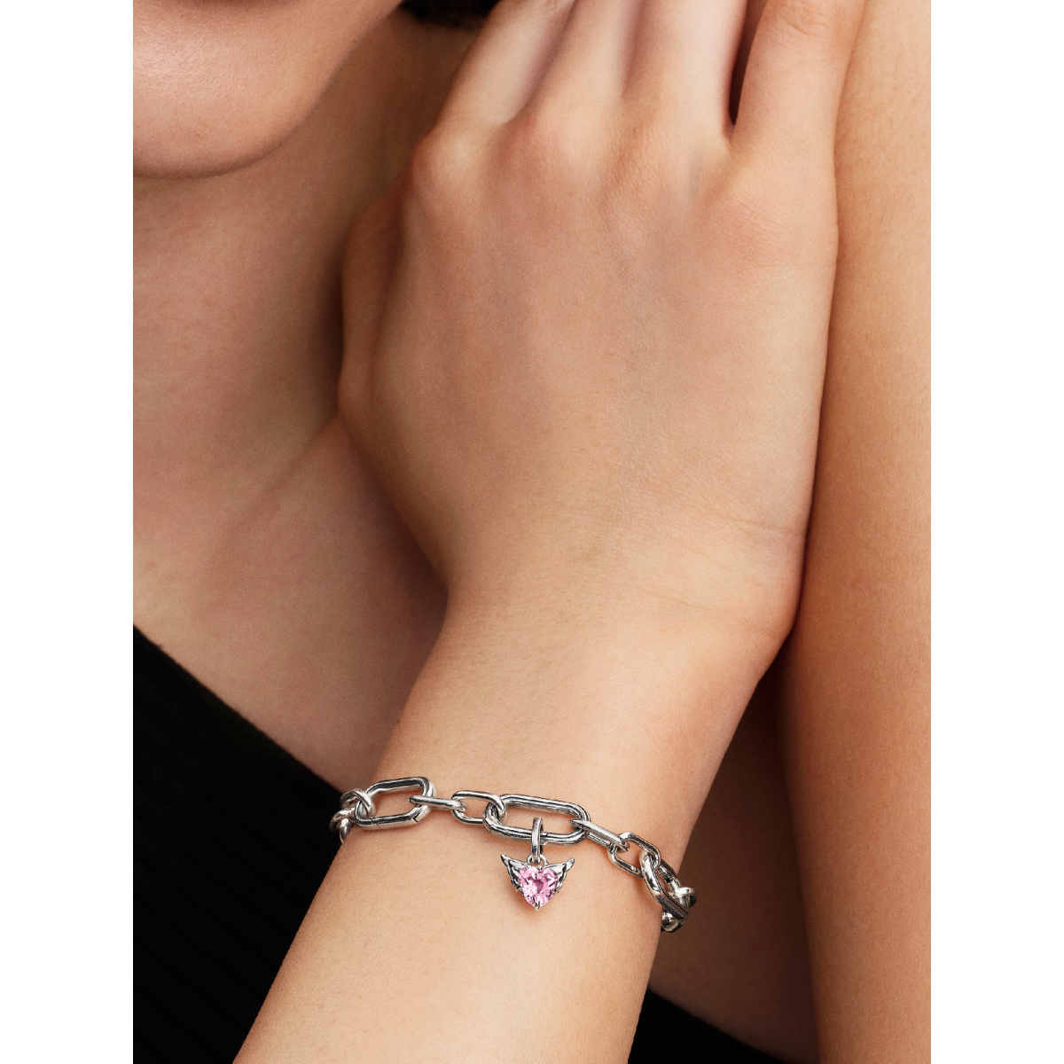 Pandora ME 793626C02 zilveren mini hangende bedel met roze hartje en vleugels