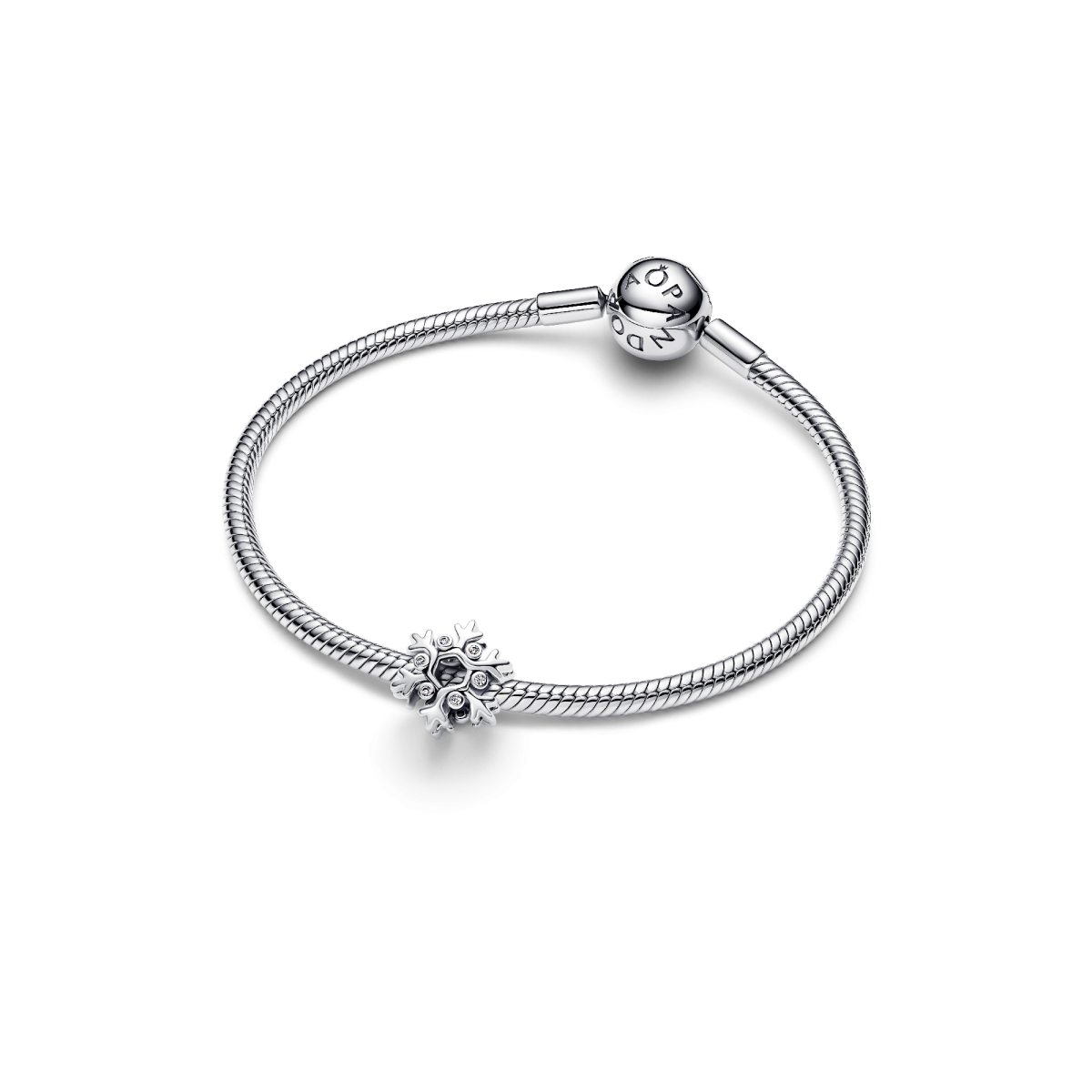 Pandora Moments 794249C01 zilveren bedel sneeuwvlok met zirkonia
