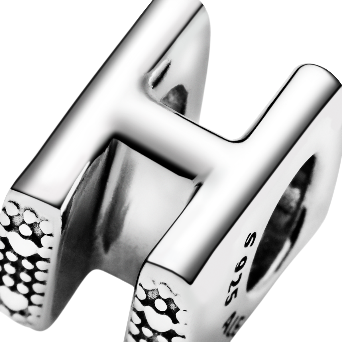 Pandora Moments 797455 zilveren bedel met letter H