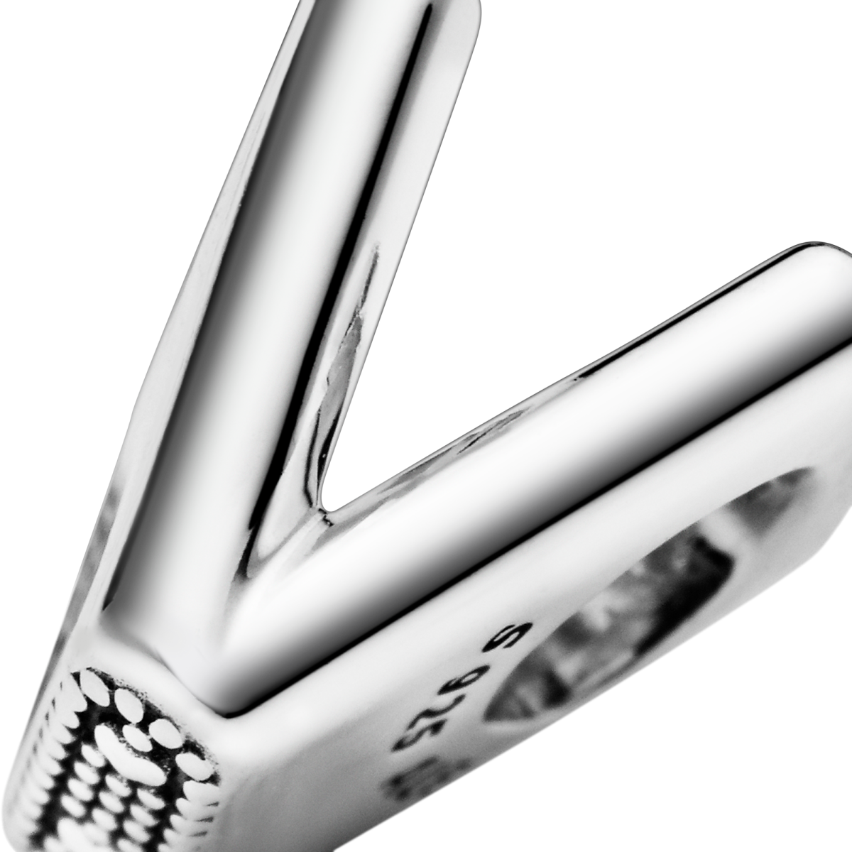 Pandora Moments 797455 zilveren bedel met letter V