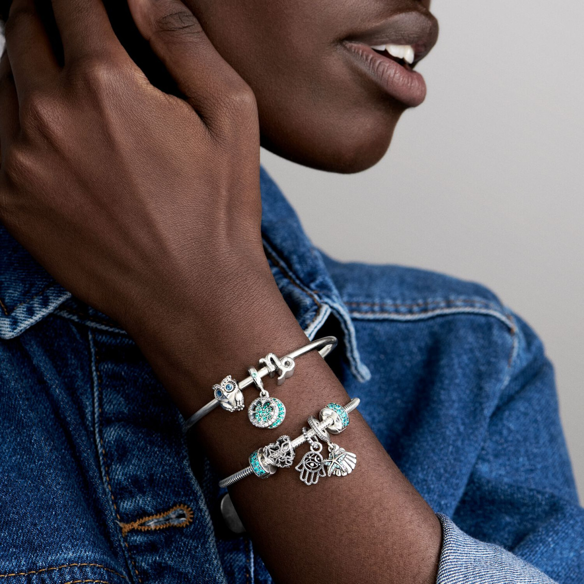 Pandora Moments 798397NBCB zilveren charm met uil, zirkonia en kristal
