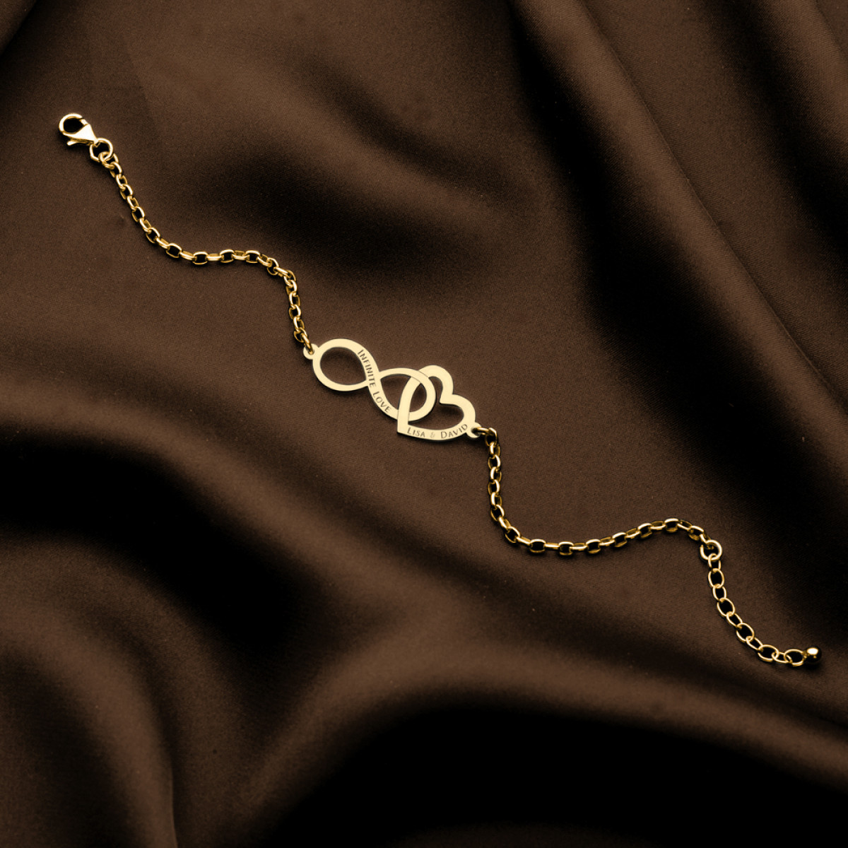 Names4ever gouden armband met open hartje en infinity met eigen tekst 