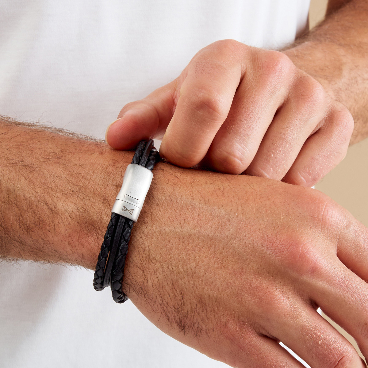 Aze Jewels Adventure AZ-BL003-A zwart leren armband met zilverkleurige magneetsluiting 11 mm breed