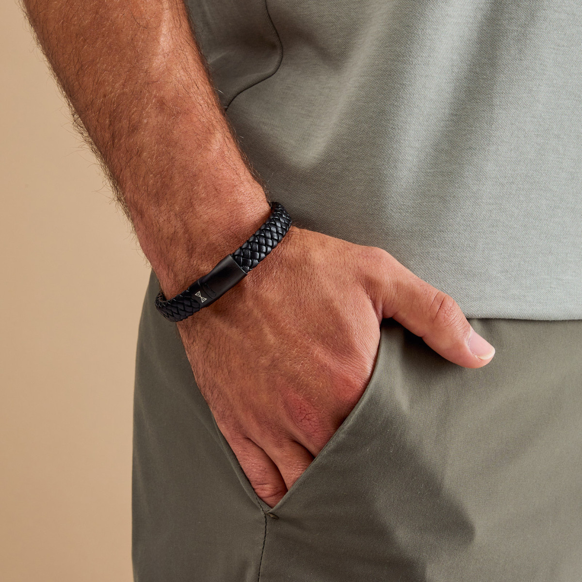 Aze Jewels Adventure AZ-BL005-C zwarte leren armband met zwart staal 11 mm breed