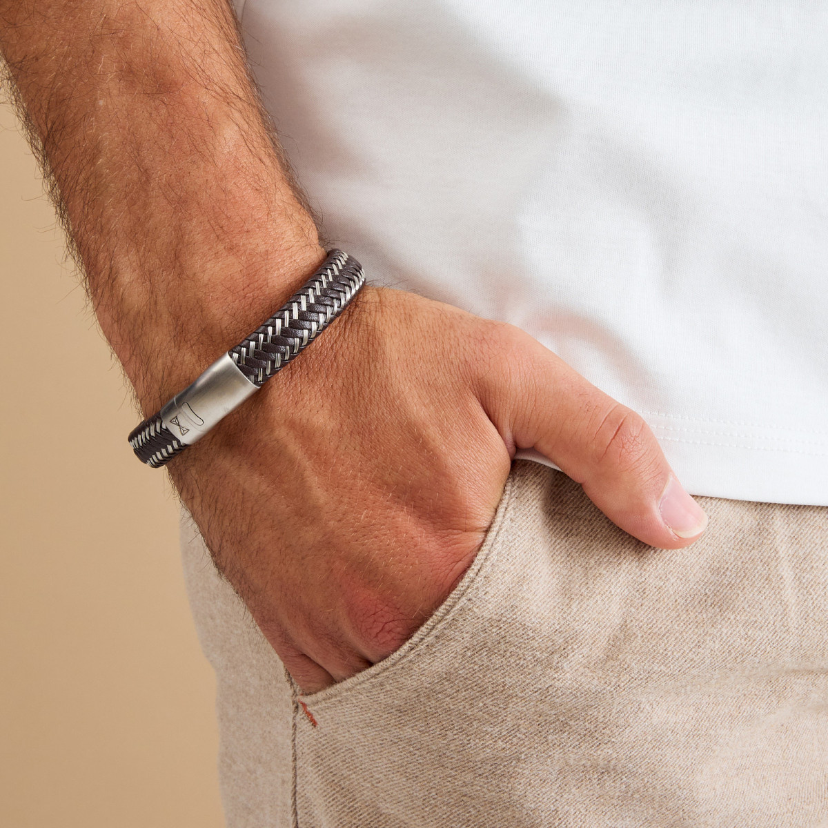 Aze Jewels Adventure AZ-BL007-F bruin leren gevlochten armband bruin met zilverkleurige sluiting 13 mm breed