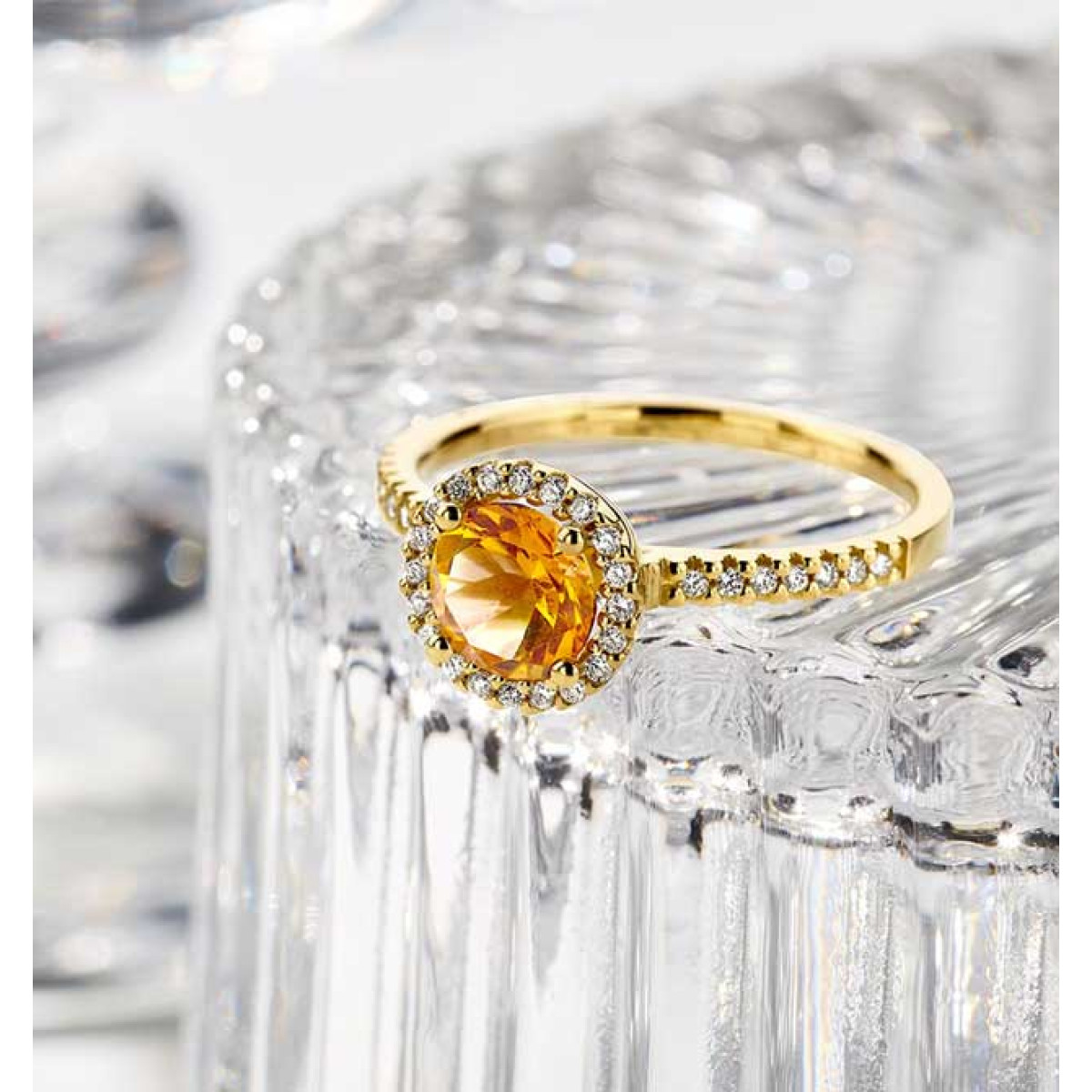 14-karaat diamant ring met citrien