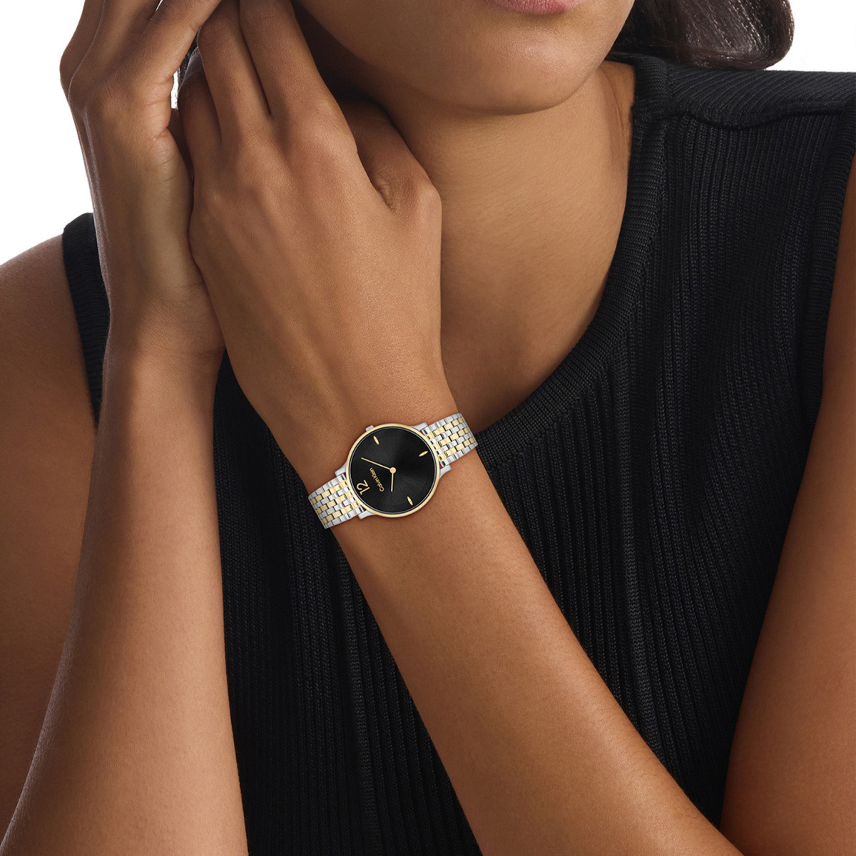 Calvin Klein CK25100171 bicolor dameshorloge met ronde kast en zwarte wijzerplaat - Ø 34 mm