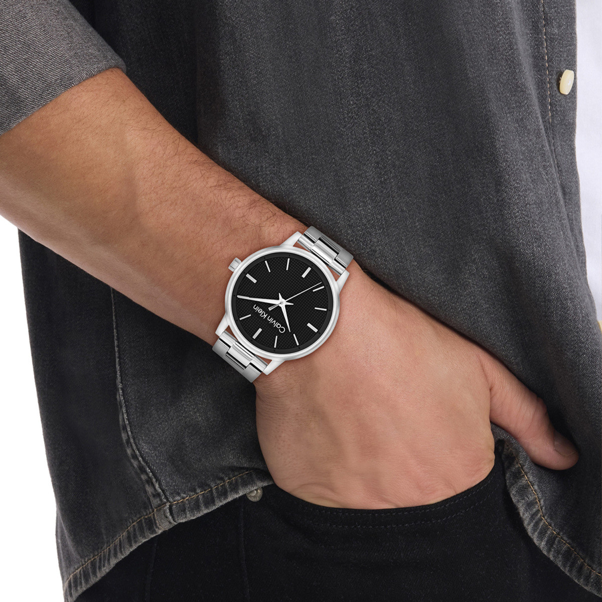Calvin Klein CK25200500 zilverkleurig herenhorloge met ronde kast en zwarte wijzerplaat - Ø 41 mm